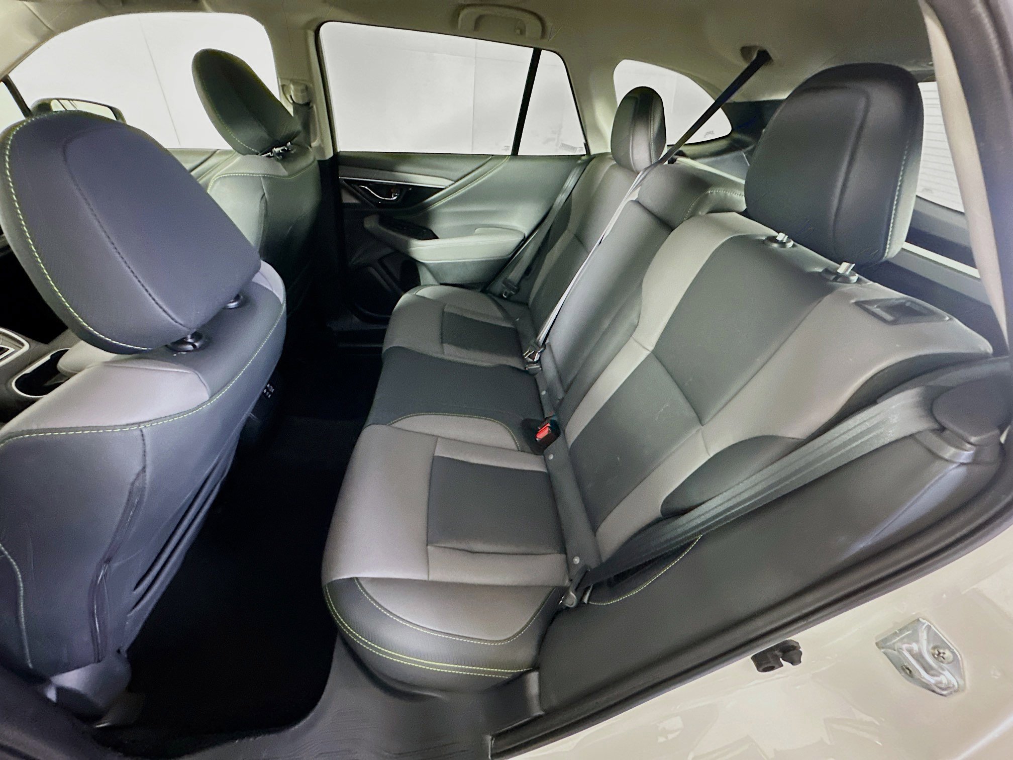 Used 2025 Subaru Outback Onyx Edition AWD/4WD image 26