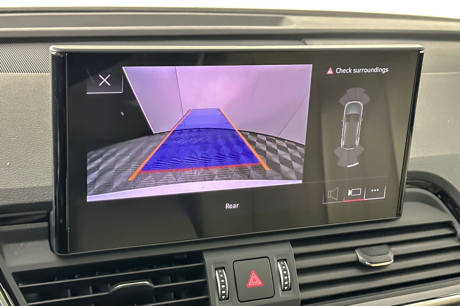 Used 2023 Audi Q5 2.0T Premium w/ Convenience Package image 18