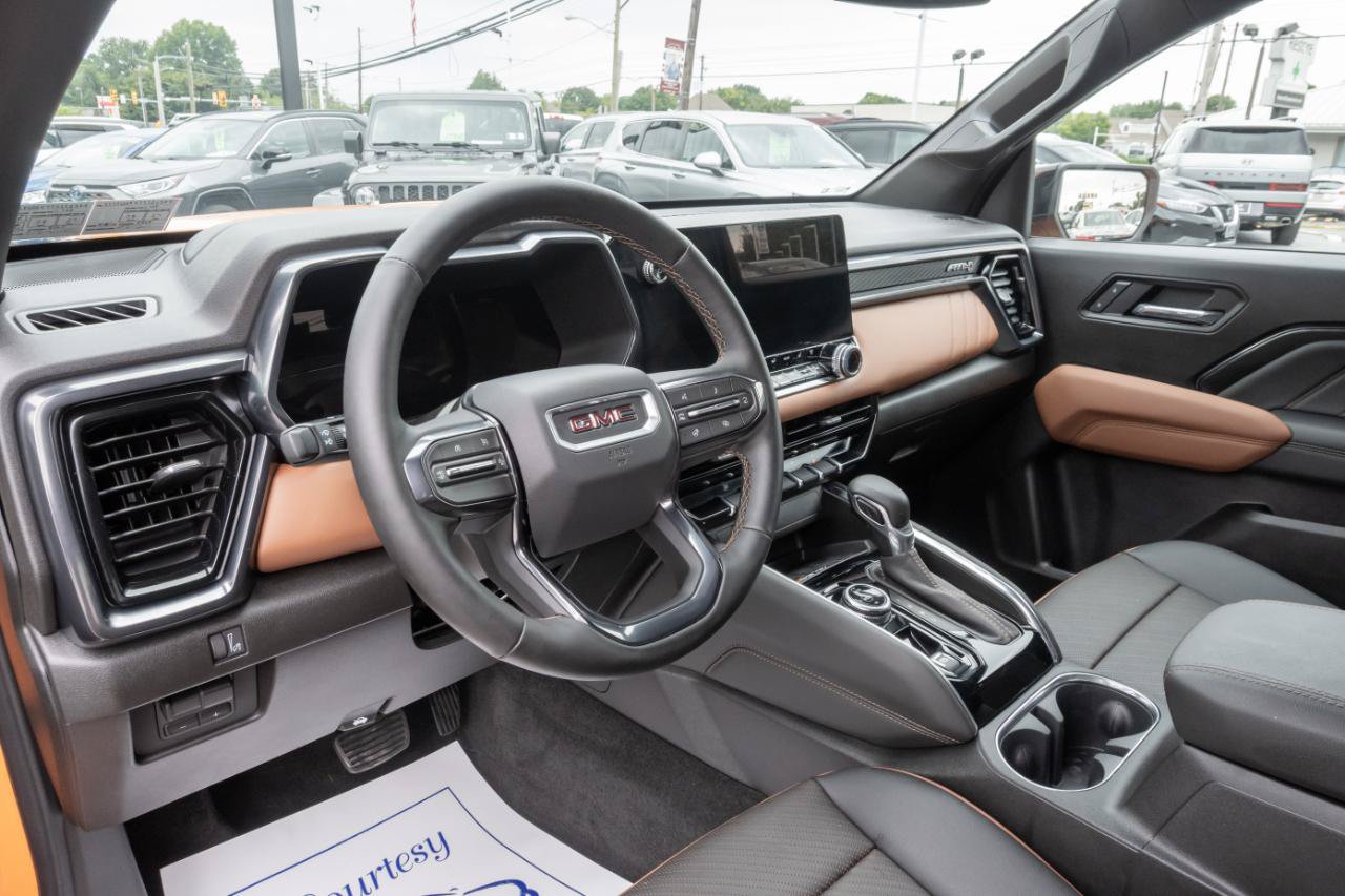 Used 2026 GMC Canyon AT4 w/ AT4 Premium Package AWD/4WD image 26