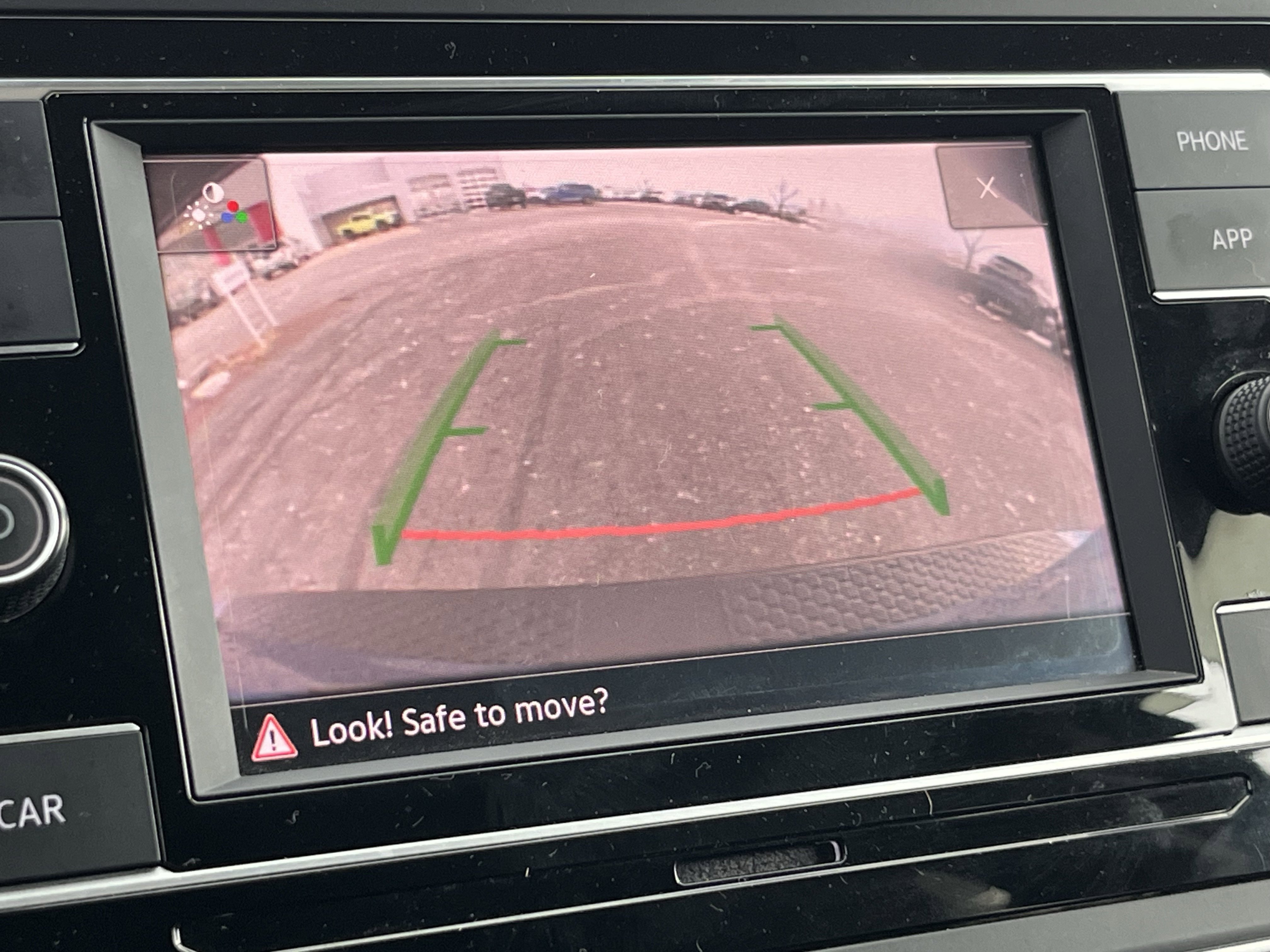 Used 2019 Volkswagen Atlas S w/ Towing Package image 31