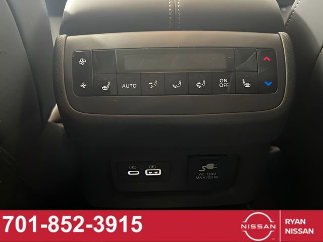 New 2025 Nissan Pathfinder Platinum w/ Cargo Package image 28