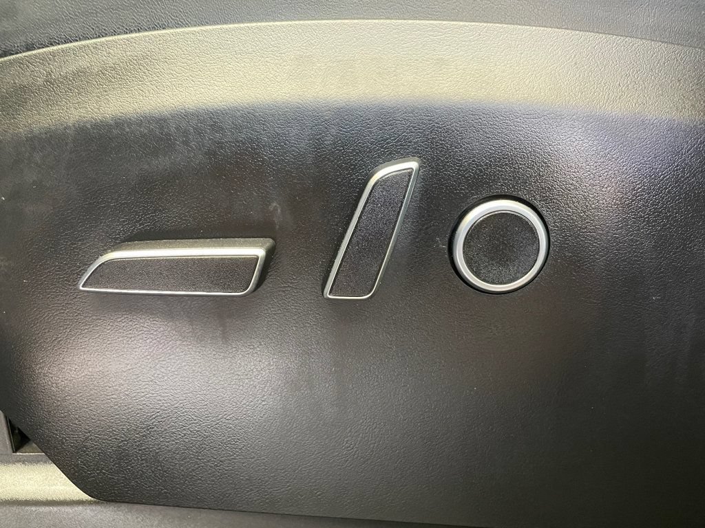 Used 2022 Tesla Model X AWD/4WD image 15