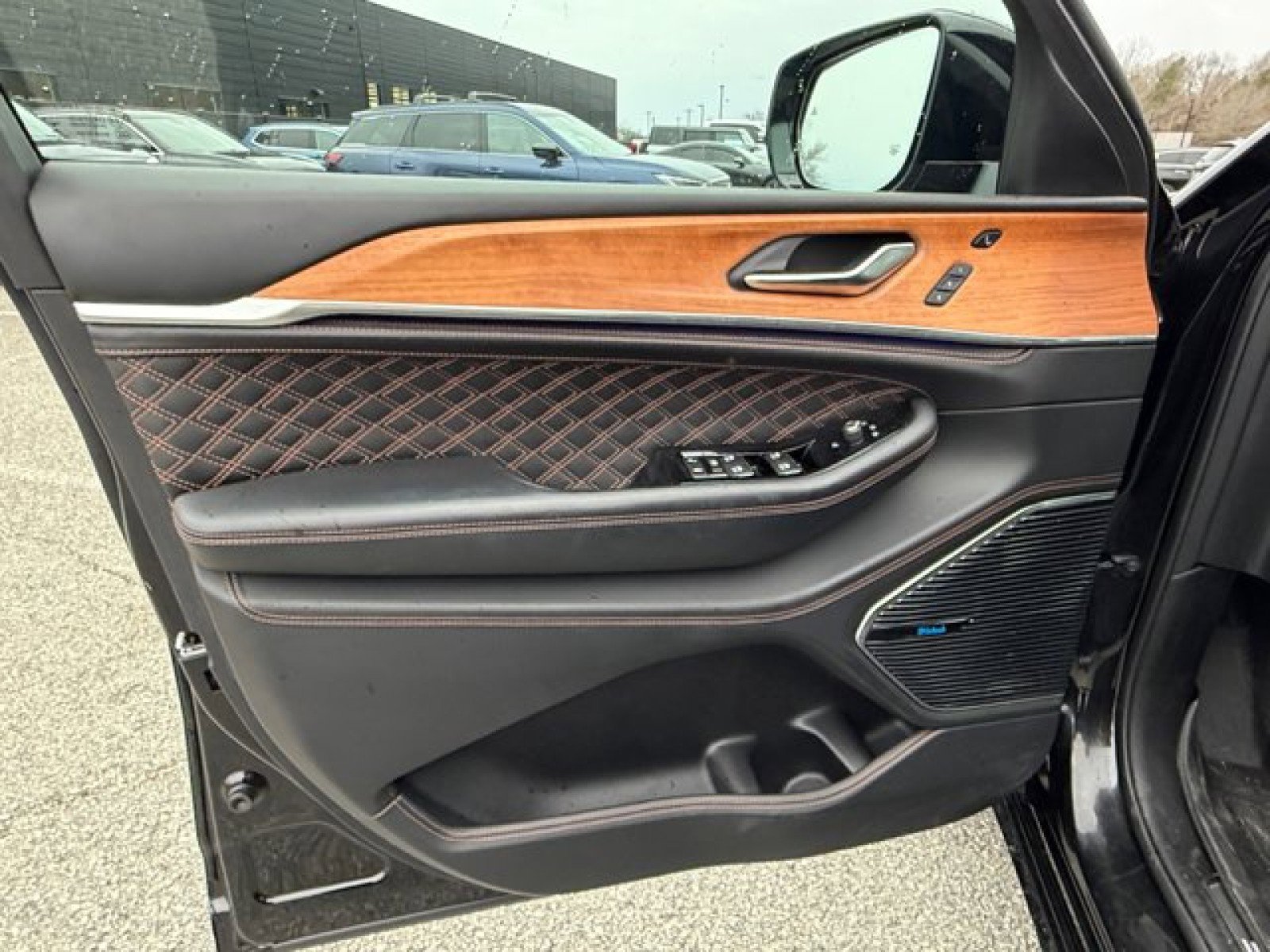 Used 2022 Jeep Grand Cherokee Summit image 21