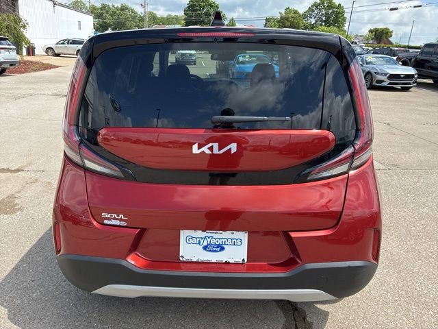 Used 2025 Kia Soul LX FWD image 6