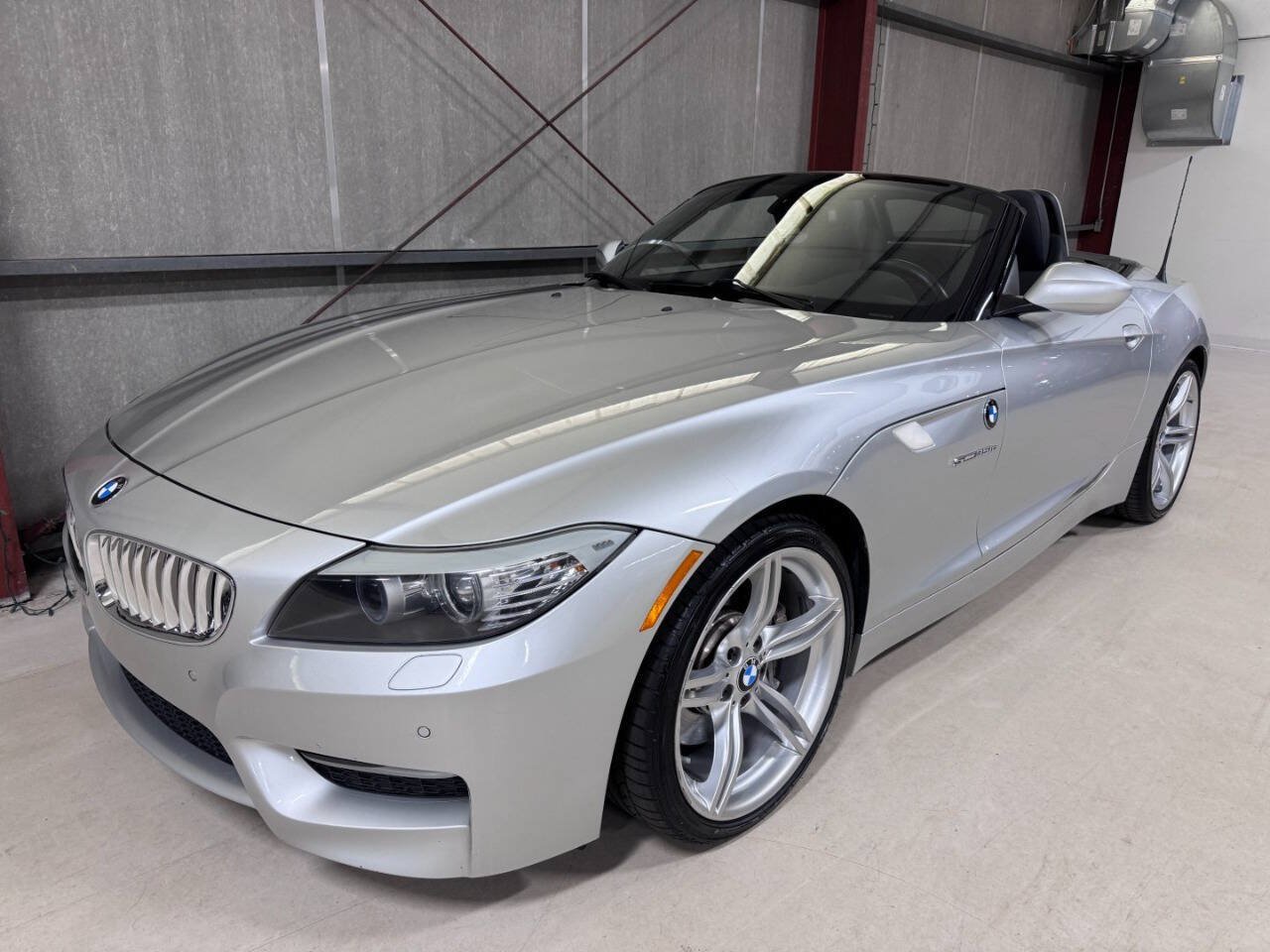 Used 2011 BMW Z4 sDrive35is RWD image 3