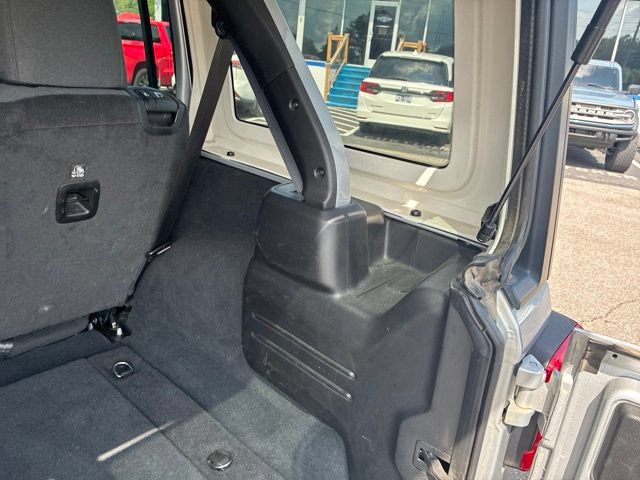 Used 2024 Jeep Wrangler Unlimited Rubicon AWD/4WD image 71