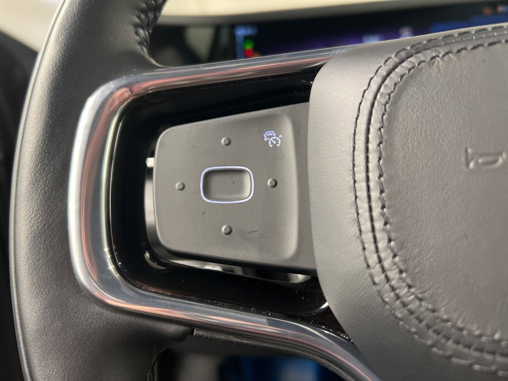 Certified 2025 Lincoln Nautilus Premier w/ Equipment Group 102A image 19