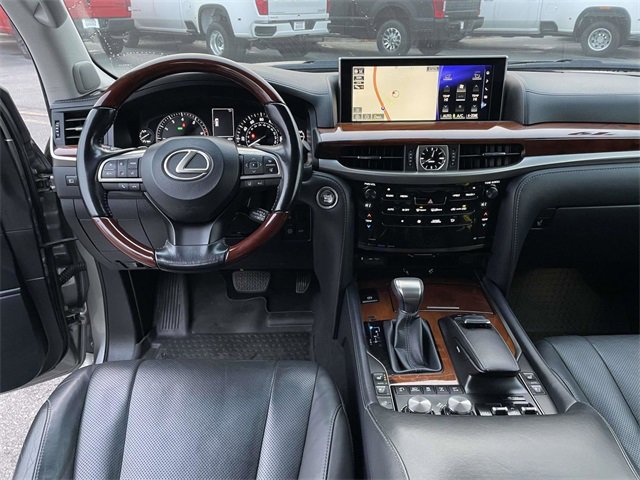 Used 2019 Lexus LX 570 4WD w/ Luxury Package image 13