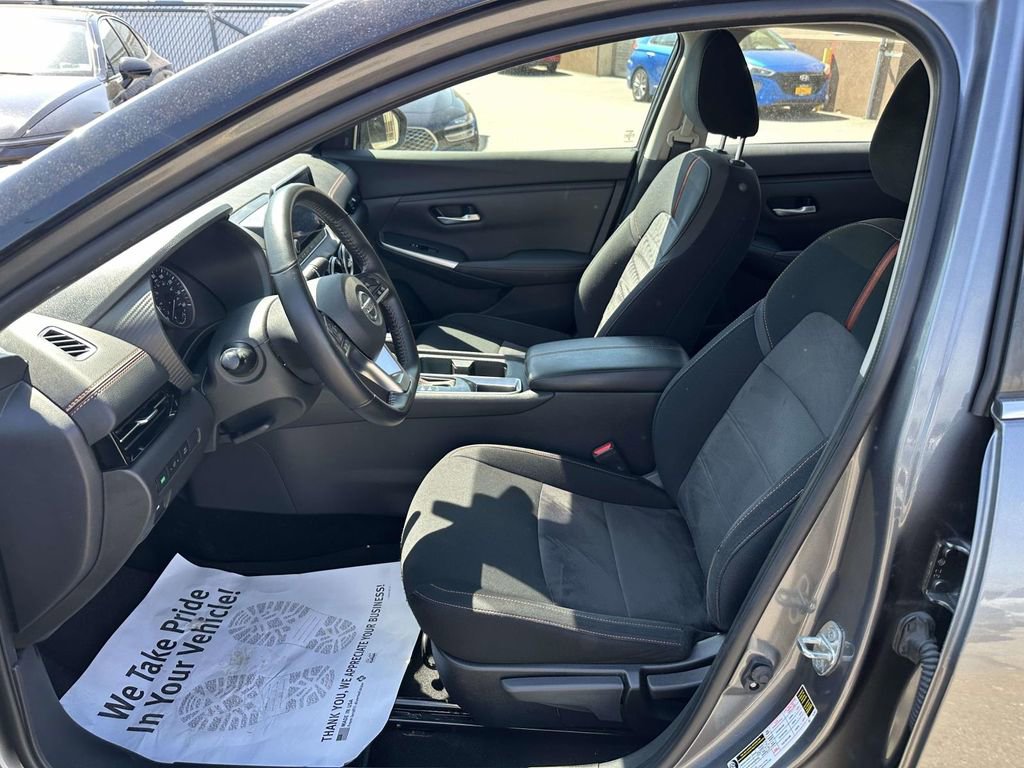 Used 2023 Nissan Sentra SR w/ Trunk Package image 15