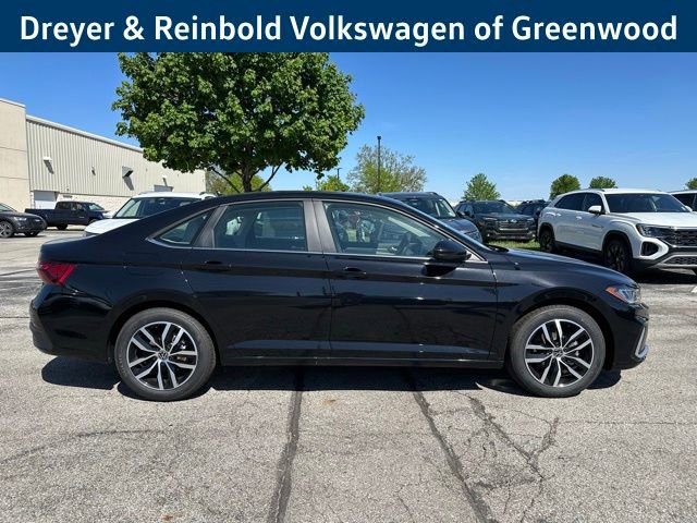 New 2026 Volkswagen Jetta SE FWD image 8