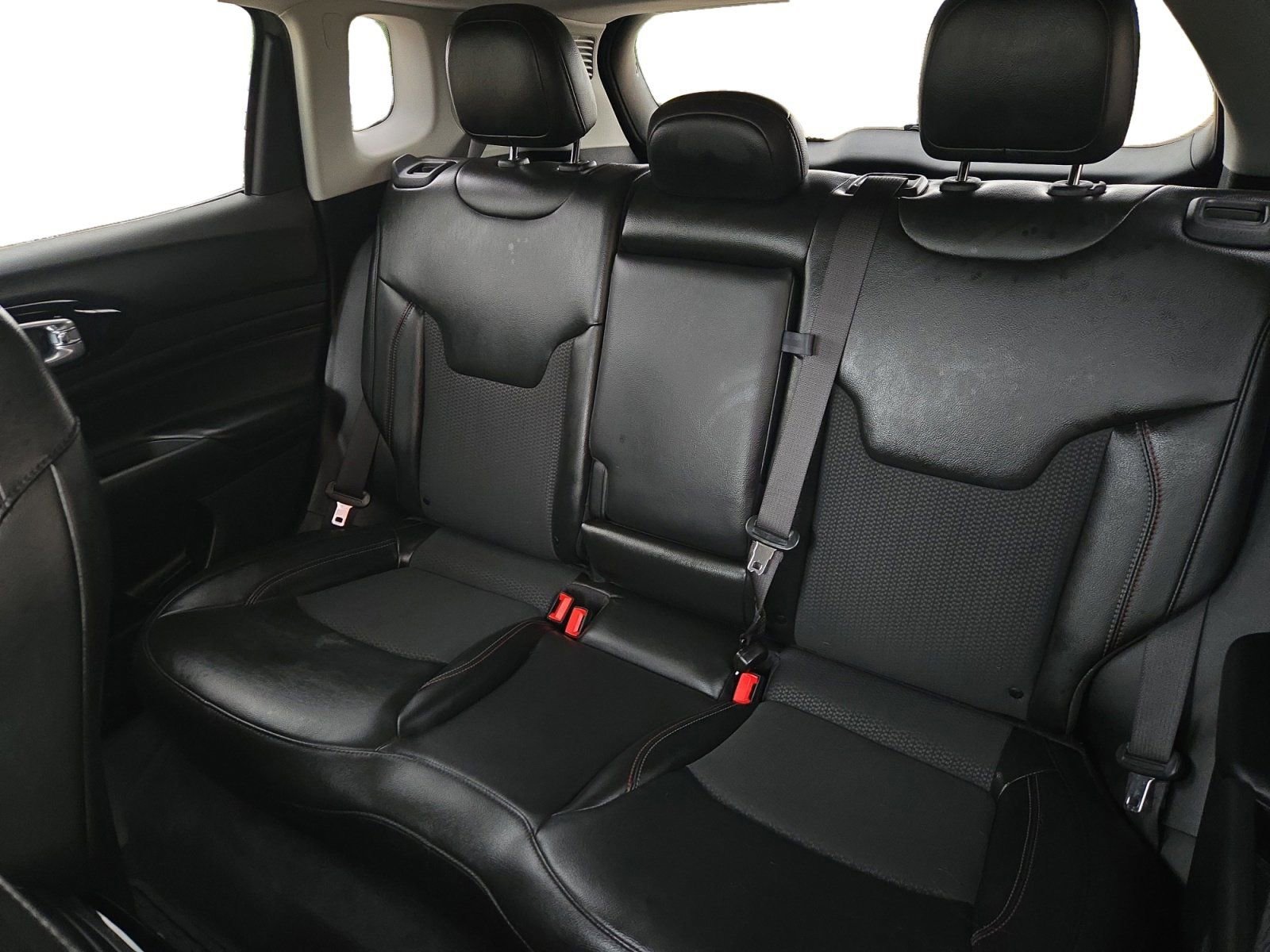 Used 2022 Jeep Compass Trailhawk w/ Sun and Sound Group image 13