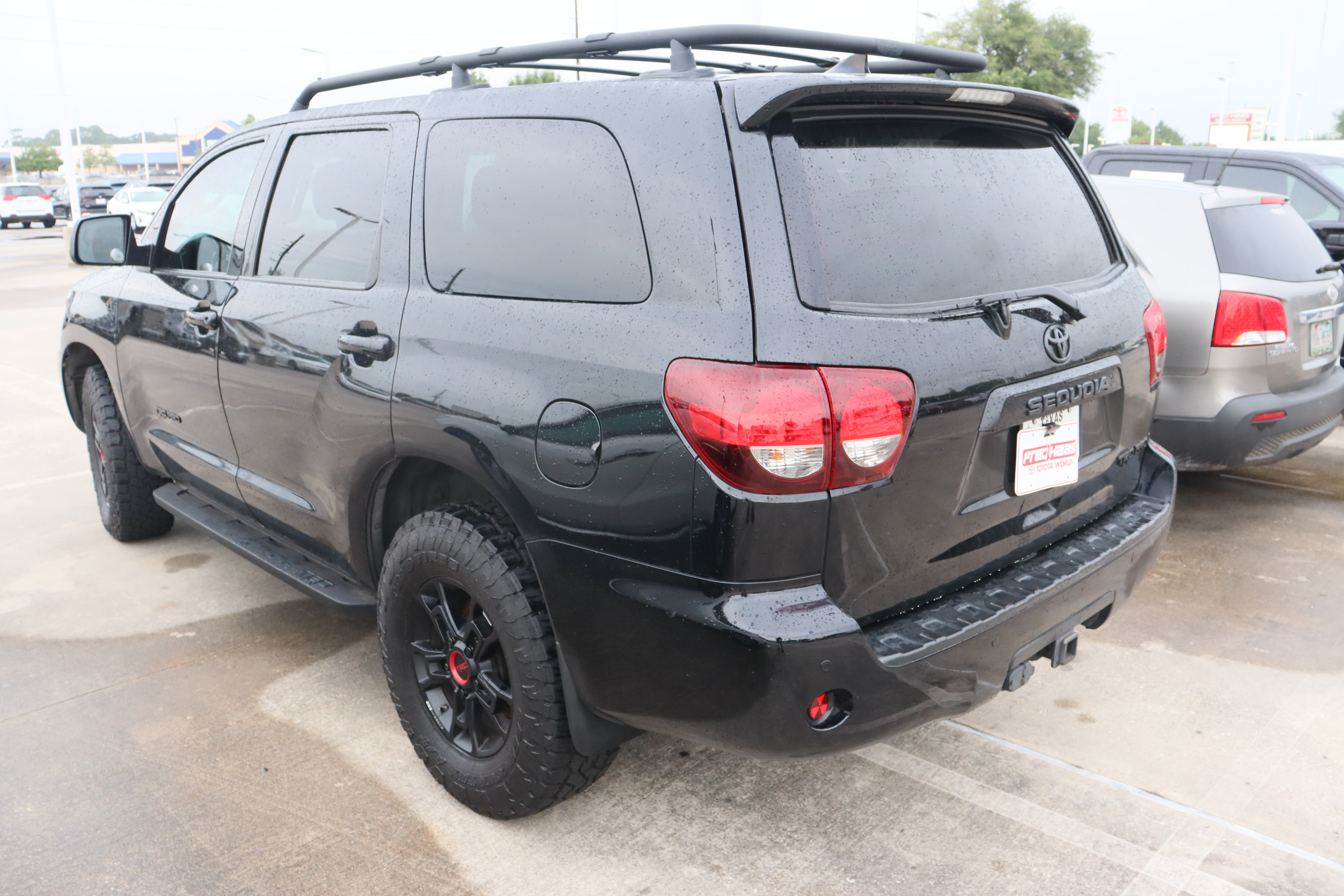 Used 2020 Toyota Sequoia TRD Pro AWD/4WD image 8