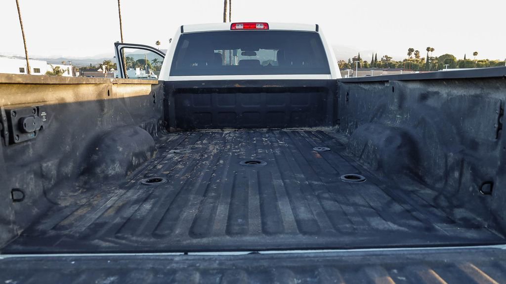 Used 2023 RAM 2500 Tradesman w/ Chrome Appearance Group AWD/4WD image 28