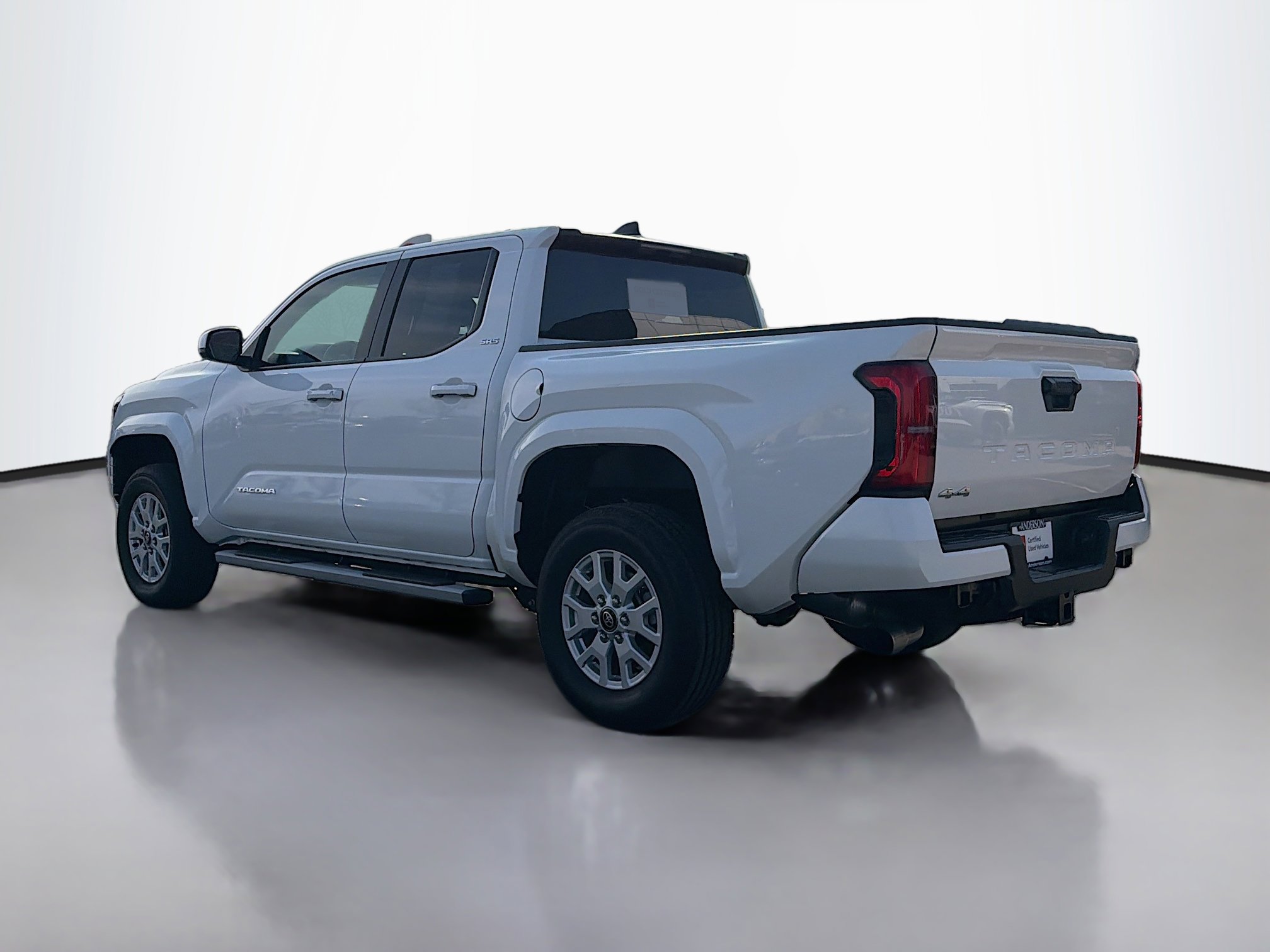 Certified 2025 Toyota Tacoma SR5 image 15