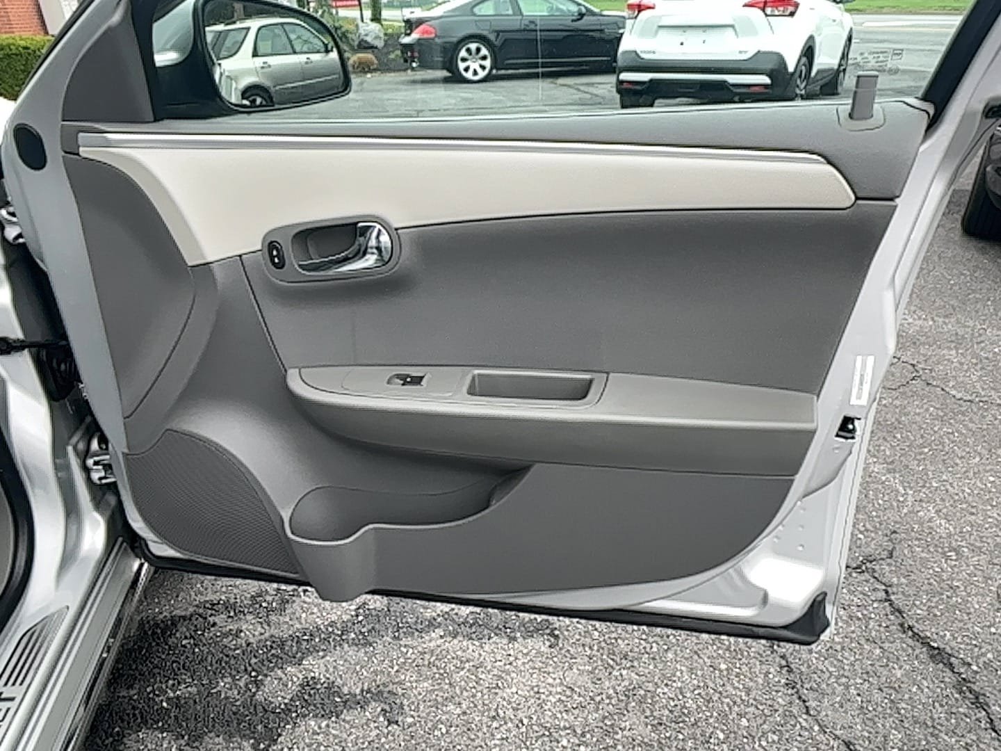 Used 2011 Chevrolet Malibu LT w/ Power Convenience Package FWD image 22