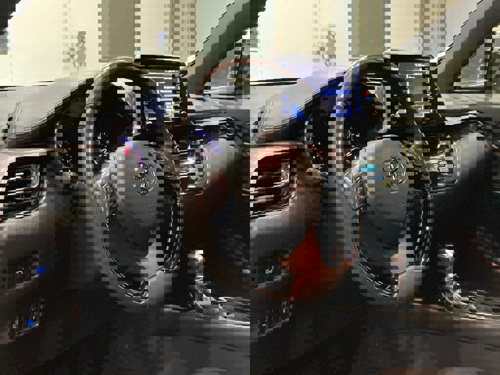 Used 2021 Toyota C-HR Nightshade image 8