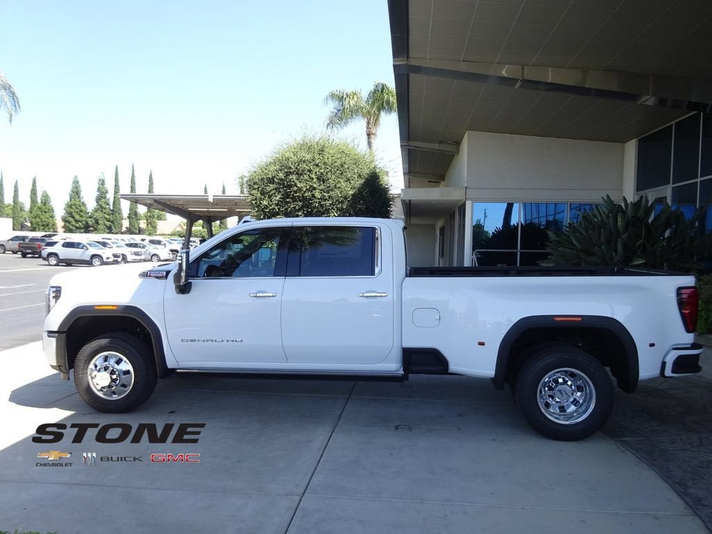 New 2026 GMC Sierra 3500 Denali w/ Technology Package AWD/4WD image 4