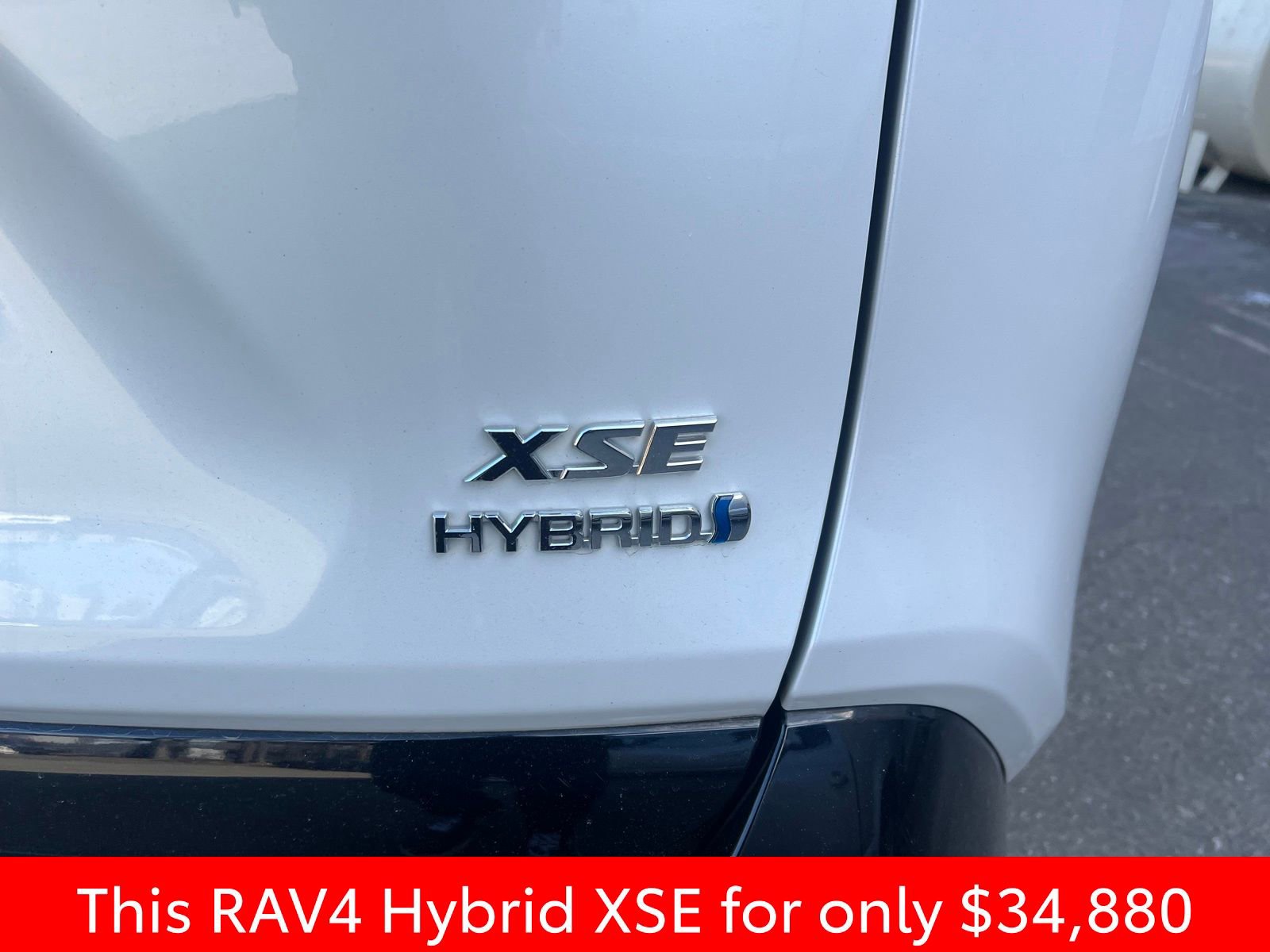 Used 2024 Toyota RAV4 XSE image 33