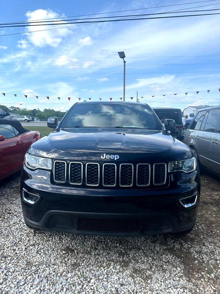Used 2018 Jeep Grand Cherokee Laredo image 2