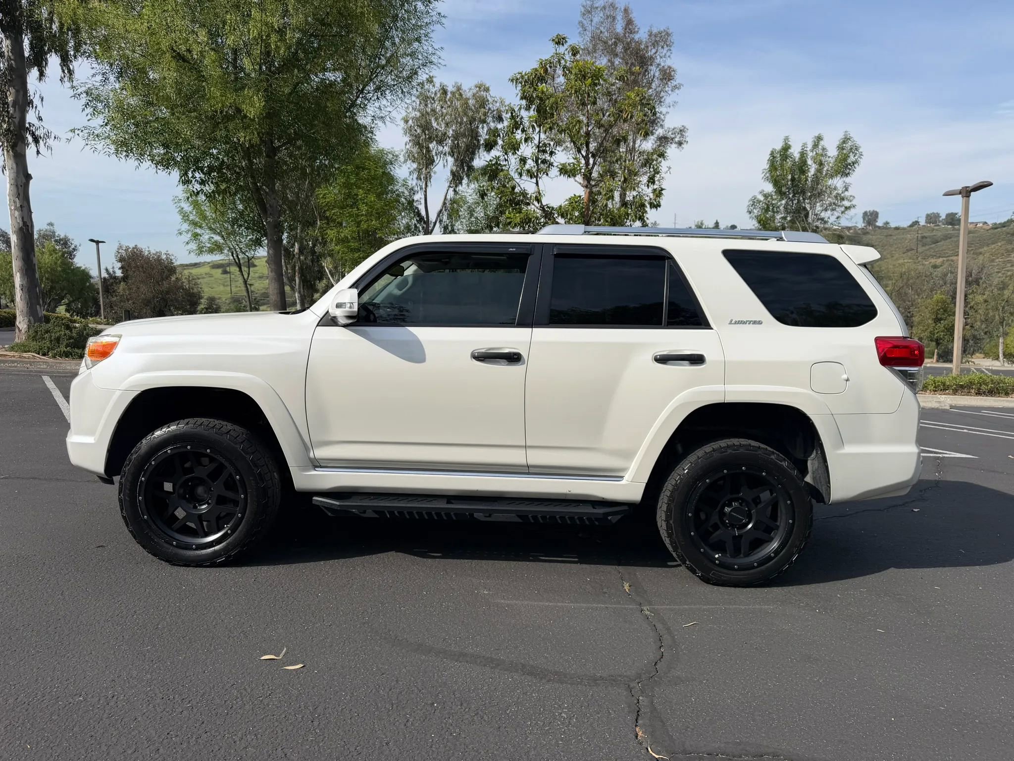 Used 2010 Toyota 4Runner Limited image 2