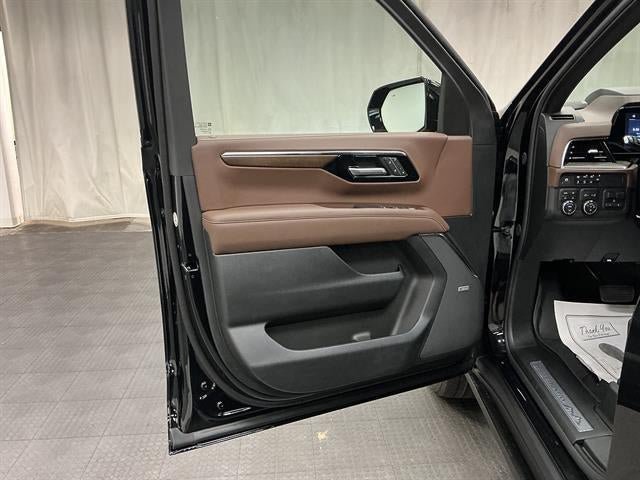 New 2026 Chevrolet Tahoe High Country AWD/4WD image 25