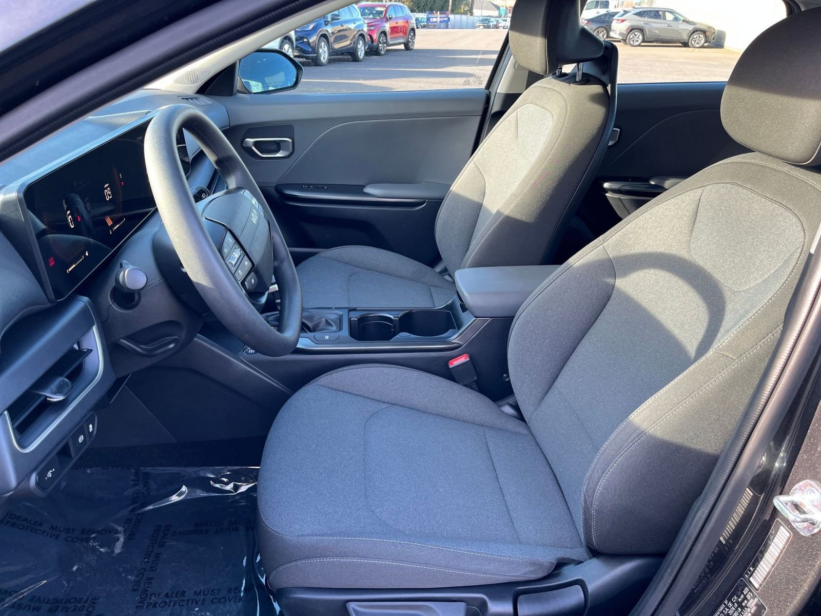 Used 2025 Kia K4 LXS image 35