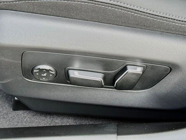 New 2026 BMW i5 eDrive40 w/ Premium Package image 18