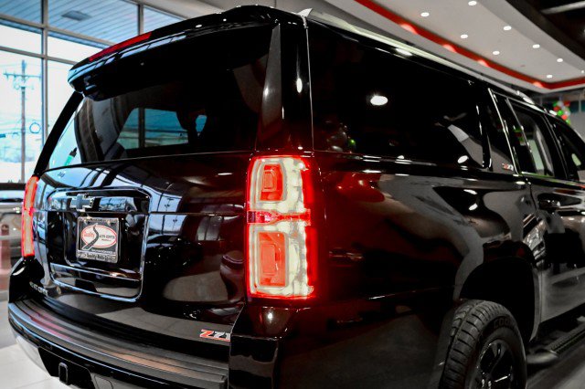 Used 2020 Chevrolet Suburban LT image 11