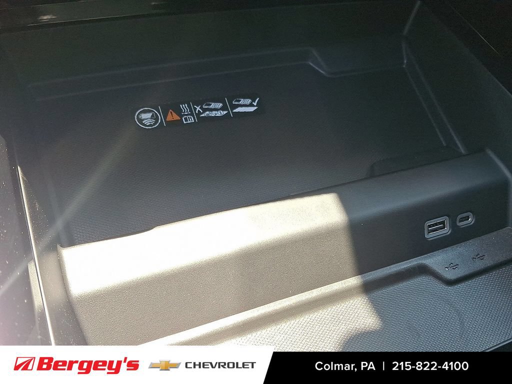 New 2026 Chevrolet Suburban High Country w/ Sun And Tow Package AWD/4WD image 19