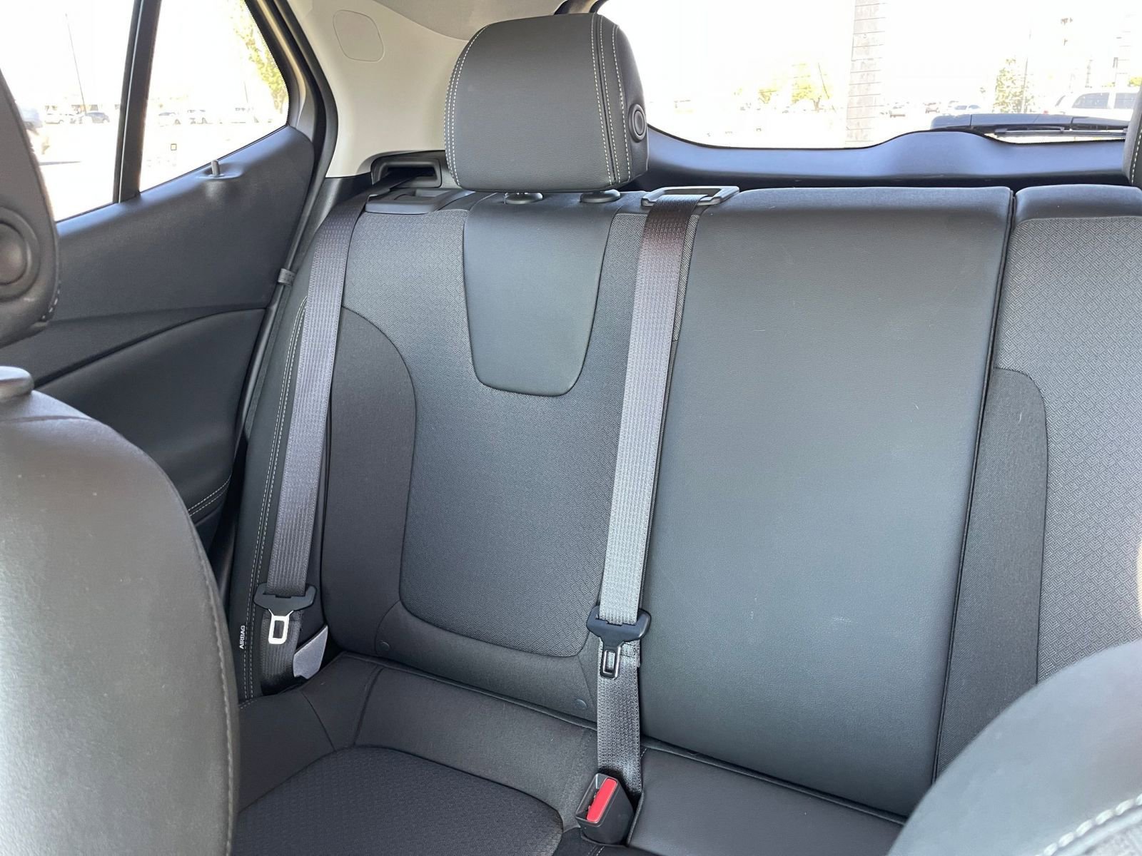 Used 2025 Buick Encore GX Preferred image 38