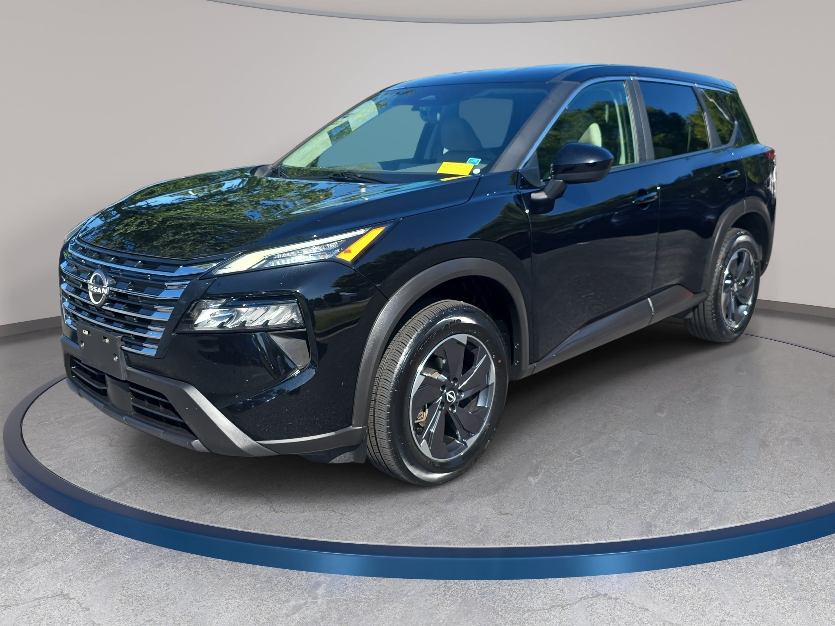 Used 2025 Nissan Rogue SV AWD/4WD image 1