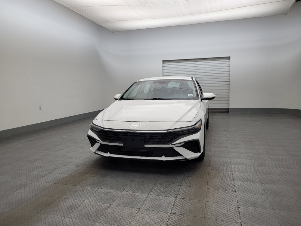 Used 2024 Hyundai Elantra SE FWD image 15