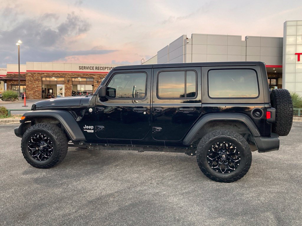 Used 2018 Jeep Wrangler Unlimited Sport AWD/4WD image 8