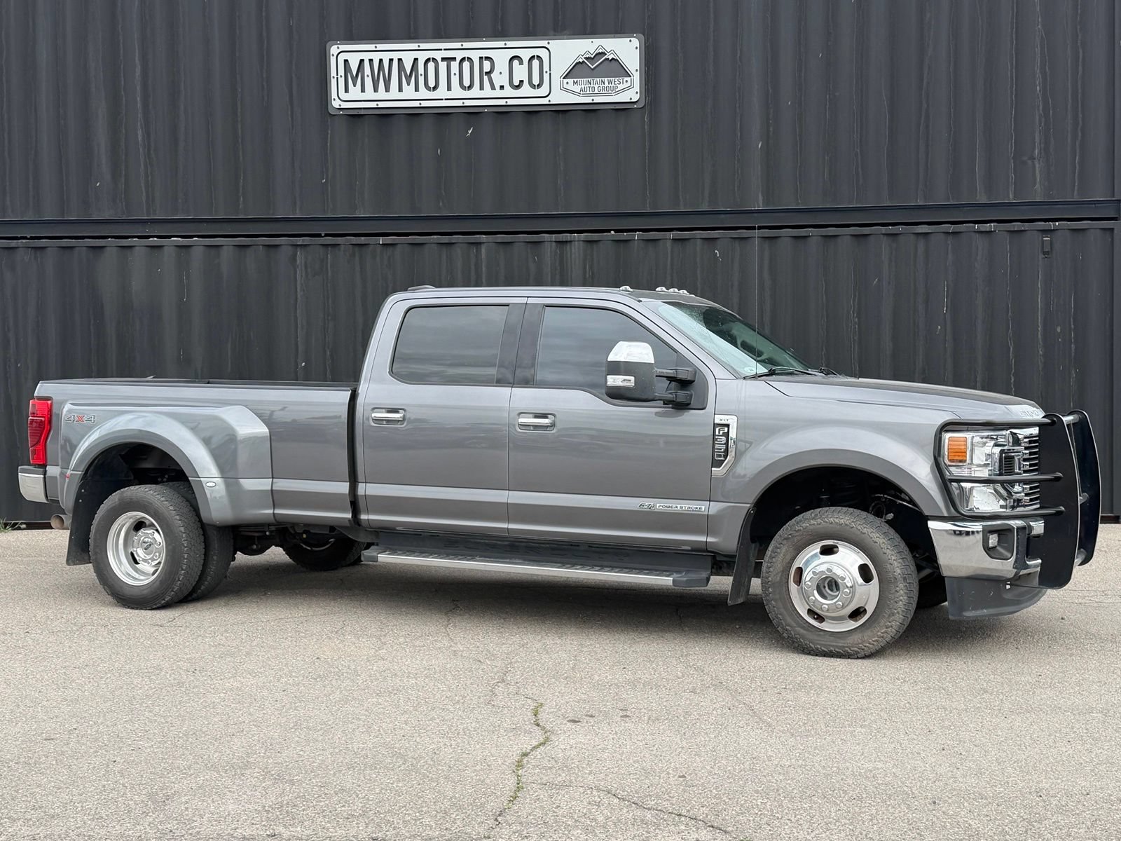 Used 2021 Ford F350 XLT w/ XLT Premium Package AWD/4WD image 1