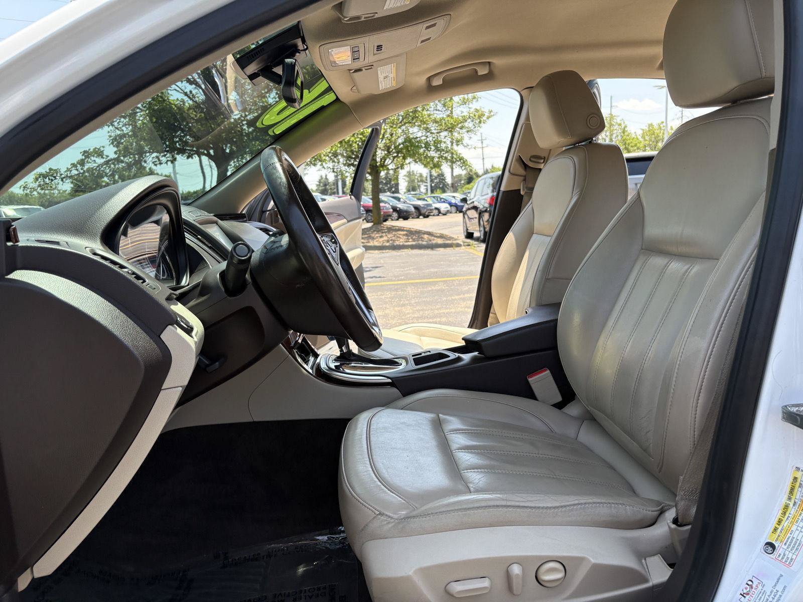 Used 2016 Buick Regal Premium FWD image 11