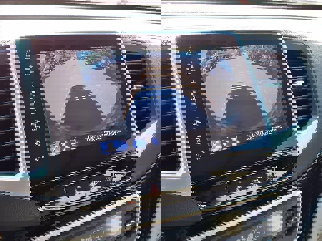 Used 2017 Honda Pilot Touring image 15