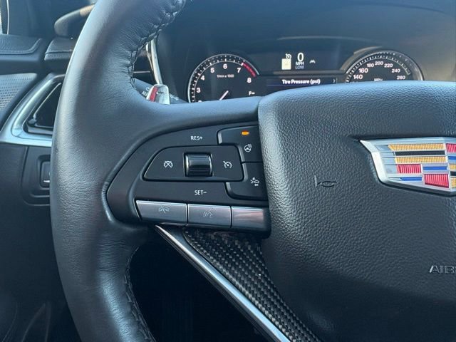 Used 2025 Cadillac XT6 Sport image 41