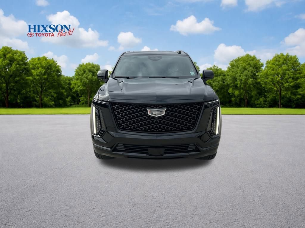 Used 2025 Cadillac Escalade Sport Platinum w/ LPO, ONYX Package image 2