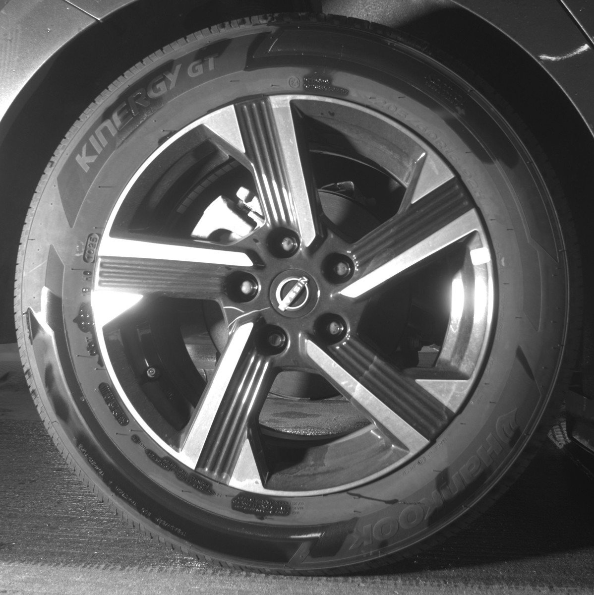 Used 2025 Nissan Sentra SV FWD image 15