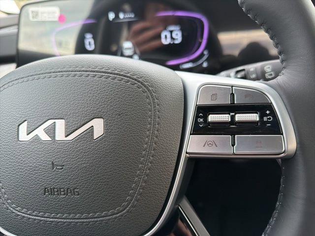 New 2025 Kia Telluride S image 19