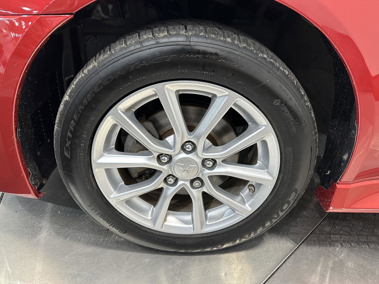 Used 2016 Mitsubishi Lancer ES image 9