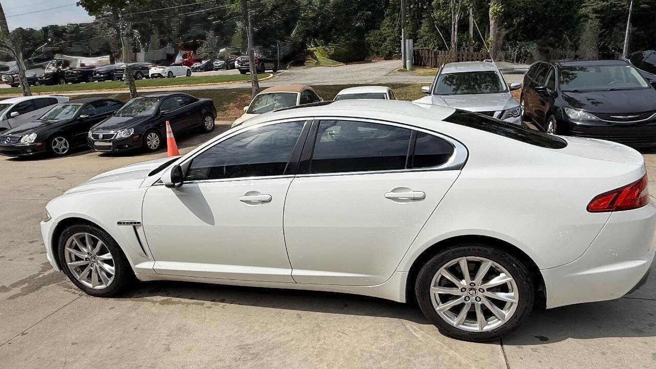 Used 2013 Jaguar XF RWD image 33