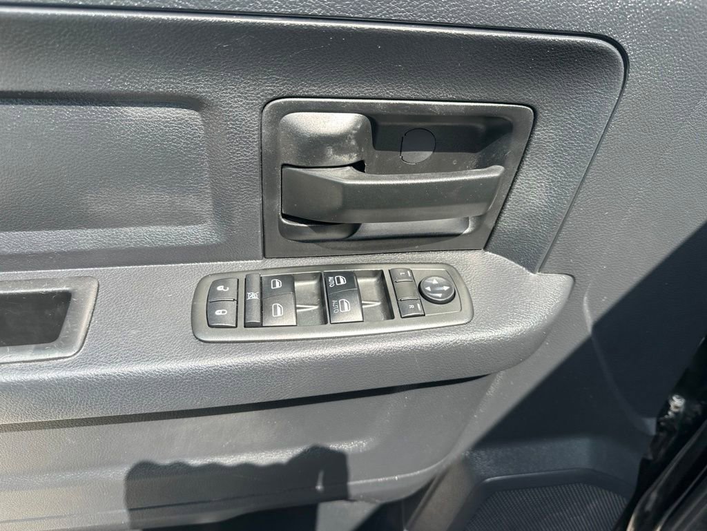 Used 2015 RAM 1500 Express AWD/4WD image 13