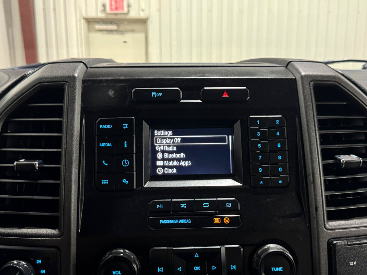 Used 2020 Ford F250 XL w/ Power Equipment Group AWD/4WD image 37