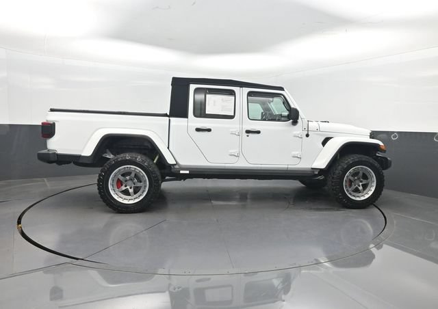 Used 2020 Jeep Gladiator Overland AWD/4WD image 34