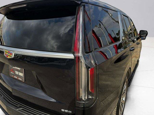 Used 2021 Cadillac Escalade Premium Luxury Platinum AWD/4WD image 19
