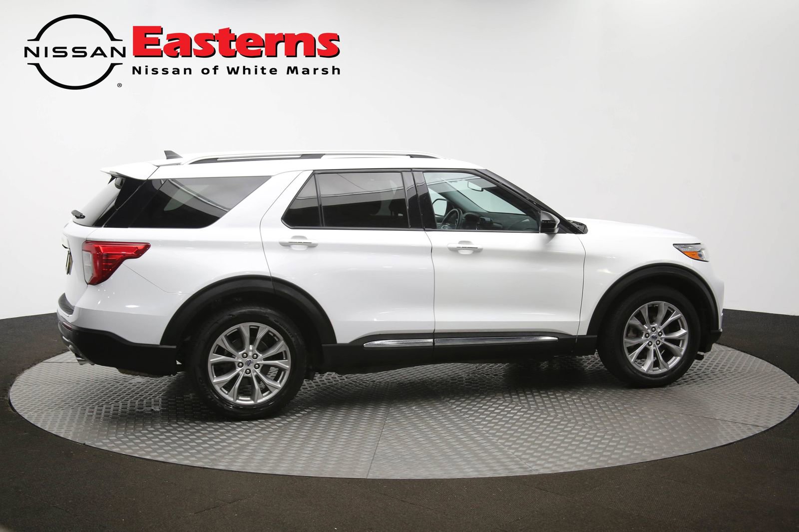 Used 2024 Ford Explorer Limited image 44