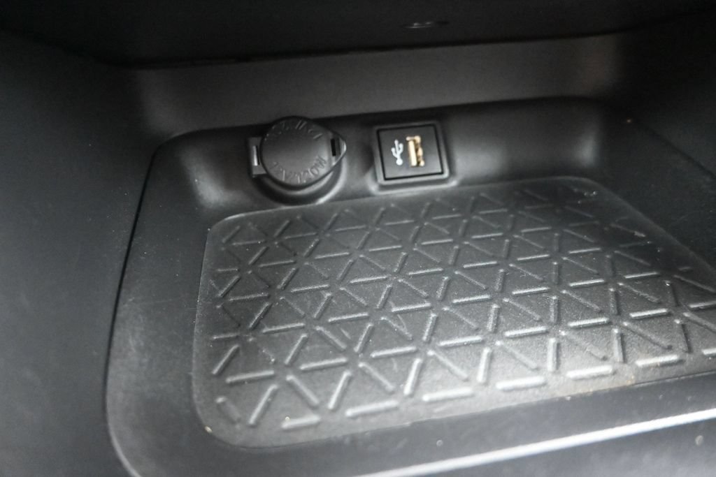 Used 2023 Toyota RAV4 XLE Premium AWD/4WD image 20