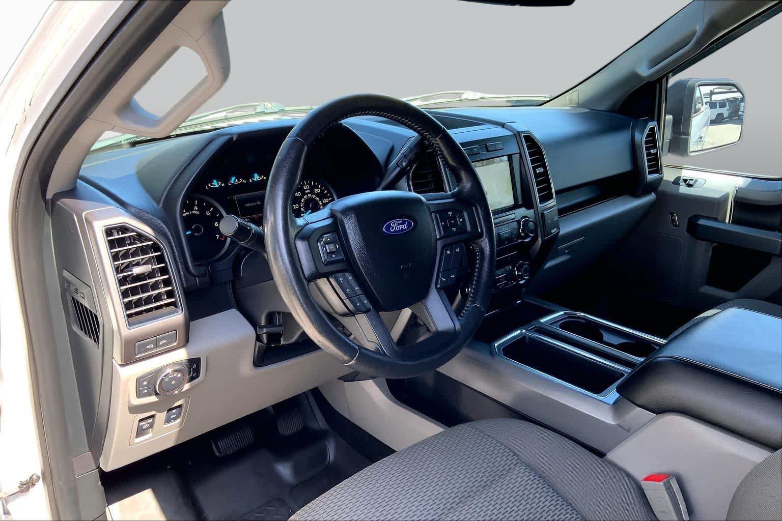 Used 2018 Ford F150 XLT w/ Equipment Group 302A Luxury AWD/4WD image 14
