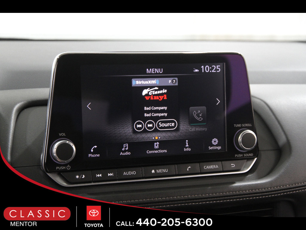 Used 2024 Nissan Rogue SV AWD/4WD image 9